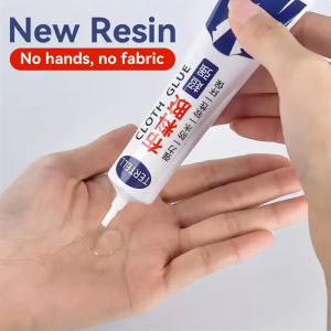 【Ready Stock】Strong Transparent Cloth Adhesive 60ML No Sew Fabric Glue for Torn Clothing Leather Patches and DIY Handcraft