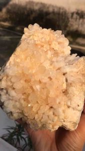 Ổ đá Thạch Anh vàng Ngà tự nhiên msd88