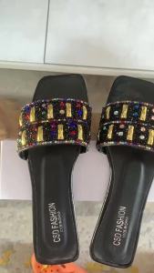 [Free Shipping] Colorful Rhinestone Metal Flat Sandals New Product Cool And Comfortable Beach Slippers