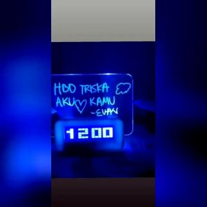 Jam alarm papan tulis memo LED akrilik hadiah kado custom ultah ulang tahun birthday wisuda graduation anniversary natal unik