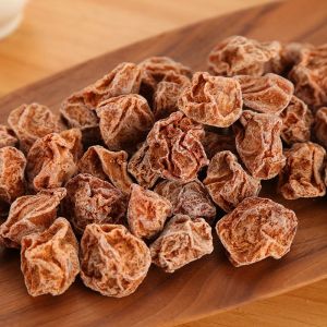 Authentic sweet and sour plum old-fashioned plum tea water salty sour plum candied fruit office leisure snacks for pregnant women