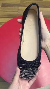 Cùng Kiểu Không Khí Nóng 2023 Mùa Thu Mẫu Mới Đế Bằng Nơ Rhinestone Miệng Nông Bình Thường Thời Trang Ghép Màu Khí Chất Giày Đơn Nữ