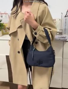 alo Hobo Shoulder Bag Women Casual Handbag Multiway Crossbody Bag with Chain Strap Daily Travel Shopping Bag