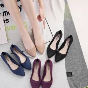 [Free Shipping] Pointed Toe Womens Flat Shoes with Soft Sole Jelly Comfortable Work Shoes Waterproof Shallow Sandals Versatile All-Season Slip-On Shoes