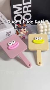 Gương lược mini cầm tay có charm đôi môi xúc xích dùng trang điểm dễ thương nhỏ gọn tiện lợi tiện lợi mang theo bênmình