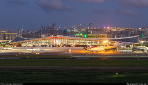 Xiamen Gaoqi airport transfer 13-seater Ford Transit c/w driver