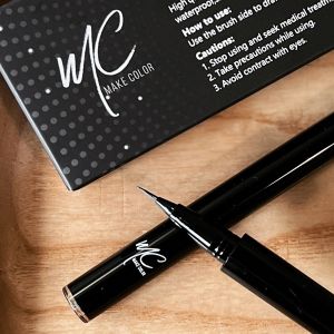 Bút dạ kẻ mắt nước MC Extremely Slim Long Lasting Brush Pen Liner