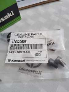 BAUD/BAUT GIR DEPAN L5 KAWASAKI TYPE NINJA R/RR 120Q0608 ORIGINAL