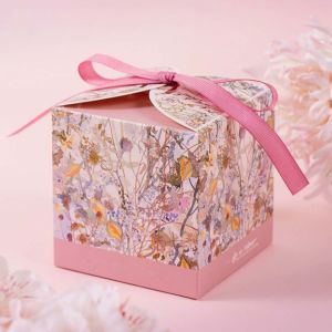 Store Age 50pcs Leaves Floral Square Candy Box Wedding Doorgift Small Gift Box with Ribbon