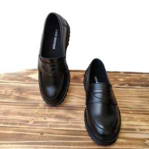 Sepatu Formal Pria Slip On Loafer Polos Kombinasi