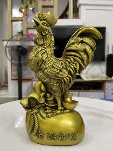 Tượng gà trống đứng bao tài lộc bằng đồng phong thủy cao 28cm ngang 15cm nặng 2kg