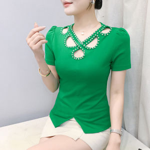 YIMEI เสื้อยืดผ้าฝ้ายแขนสั้นติดเล็บประดับเพชรประดับหมุดสไตล์ยุโรปกระชับสัดส่วนและดีไซน์ลายโปร่งเสื้อแหวกแนวสำหรับผู้หญิงมีร่องเสื้อเชิ้ตตัวเล็ก