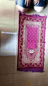 Sarung Tile Souvenir untuk Sejadah Besar Handuk Sepraimukena dan Lainnya/Isi 50 Pcs