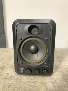 Bãi Nhật về 1 em Loa Đơn Liền công suất kiểm âm còn đẹp hát tốt điện 110v  Loa monitor music works MS-12A  Japan 2026