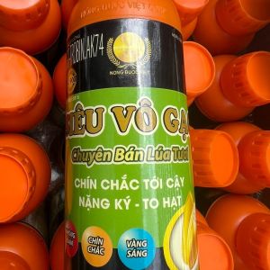 Siêu Vô Gạo 1 lít - chuyên bán lúa tươi - chín chắc tới cậy - hạt to - nặng kí - không đạm - có thể kết hợp với thuốc phòng bệnh - phun định kỳ 5-7 ngày 1 lần