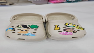 Charm gắn dép mẫu C25 F sticker gắn dép sục