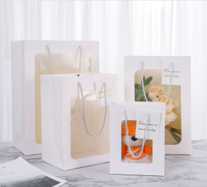 ถุงใส่ตุ๊กตา หูหิ้วเชือกเกลียว ห้อยป้ายอวยพร หน้าใส กระดาษหนา ใส่ของขวัญ พร้อมส่ง