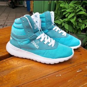 Sepatu Olahraga Pria dan Wanita Zumba Aerobik Kulit sintetis