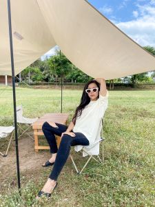 Canwear_Studio ll Skinny Black jean กางเกงยีนส์เอวสูง เนื้อนิ่ม ยืด แต่งขาดช่วงเข่า 2 ข้าง กางเกงยีนส์ขาด กางเกงยีนส์สกินนี่ กางเกงยีนส์สกินนี่ขาด