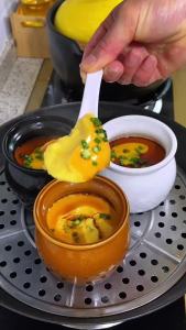 3x13.5OZ Ceramic Stew Pots with Lid RedNote (Xiaohongshu) Chinese Egg Custard Pots Make The Beautiful and Delicious Soups