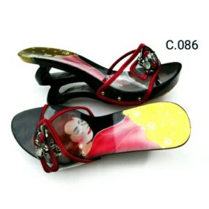 KELOM GEULIS GAMBAR OSIN HAK JIGJAG 9 CM SLOP TRANSPARAN