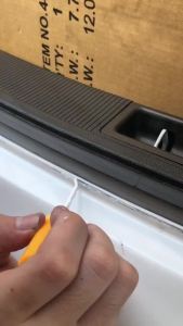 อะแดปเตอร์ปากกาเติมสีรถยนต์สำหรับ Mitsubishi Outlander สีขาวมุก น้ำยาซ่อมสีรถยนต์ Tan Outlander สินค้าพิเศษสำหรับสีรถยนต์ W13