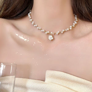 Rantai Leher Camellia 法式山茶花珍珠项链 Camellia Pearl Necklace 高级感锁骨链小众轻奢颈链 Dress Accessory Choker Necklace