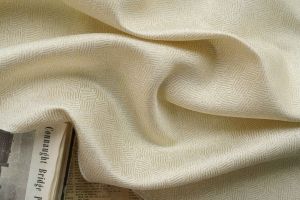 เสื้อแจ็คการ์ดเนื้อผ้าสีทองพร้อมด้ายสีเบจอ่อนสำหรับการตกแต่งบ้านผ้าม่าน