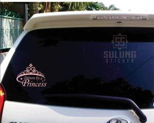Sulung Stiker Mobil Mahkota Tulisan Driven By A Princess Cutting Sticker Kaca belakang Queen Keren Aksesoris Terbaru