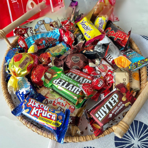 Russian Candy Mixed Gift Box Imported Chocolate Candy Assortment for Christmas New Year Wedding Premium Leisure Snacks