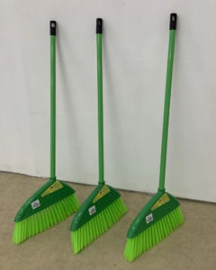 Funny Home Collection Walis Plastic Broom