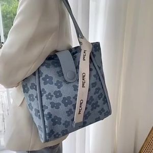 Stylish embroidery patterned canvas shoulder hand bucket bag free pouch