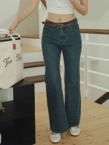 Mist of Rain - Iconic Flared Jeans ยีนส์ขาม้า (เปลี่ยนไซส์ได้ 1 ครั้ง ไม่รับคืน) size s พรีออเดอร์ 1 เดือน