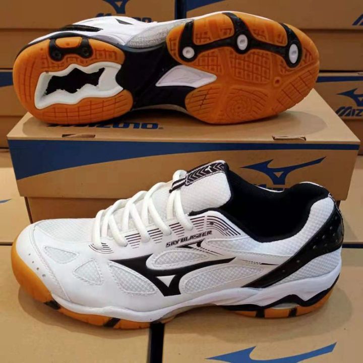 Mizuno wear deals