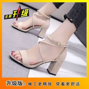 [Free Shipping] Stylish And Versatile Roman Sandals For Women Featuring A Trendy Design Perfect For Students With A Chunky Heel And A Single-Strap Closure