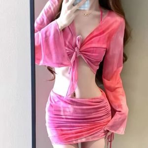 💙💗 เซ็ต 4 ชิ้น บิกินี่ สุดสวย มีเสื้อคลุมแขนยาว ชุดไปทะเล ชุดว่ายน้ำ รหัสสินค้า 8952 Swimming suit bikini 💗💙