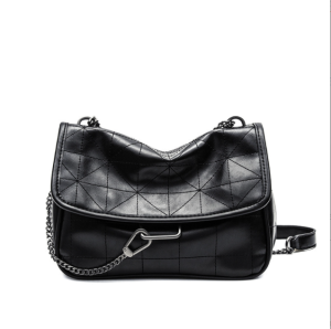 IELGY กระเป๋าแฟชั่นสำหรับผู้หญิงสีดำพร้อมสายโซ่กระเป๋าสะพายข้างทรงสี่เหลี่ยมขนมเปียกปูนสะพายข้างพกพาได้เข้ากับทุกชุด