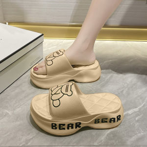 Lhshoess ใหม่ล่าสุด รองเท้าแตะแฟชั่นผู้หญิงงานมาใหม่ เป็นงานสวมเสริมส้น ด้านหน้าเป็นลายน้องหมี พร้อม 3 สีให้เลือก จัดเลย พร้อมส่งหนักมาก