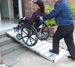Ready Stock✔️ Folding Aluminum Ramps Light Portable Inclined Ramps Wheelchair Ramps Old People Movable Ramp Board 轮椅坡道板