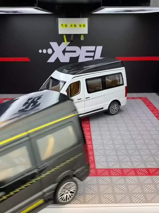 1:24ล้อแม็กรถบัส Sprinter MPV Van ล้อแม็กรถของเล่น D Iecast MPV รุ่นแสงเสียงดึงกลับเด็กของขวัญเด็กสำหรับของเล่น