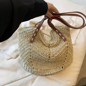 SDRYHTDH Shoulder Bag Raffia Bag Hollow Out Tote Bag Beach Bag Cute Bohemian Style Weave Straw Bag Girls