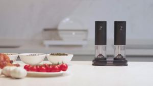 Electric Salt and Pepper Grinder Set Automatic Battery Pepper Mill Shakers Adjustable Coarseness Easy Filling Upgraded Larger Capacity with Led Kitchen Appliances (2 Pack Black/Black)