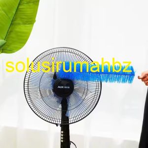KEMUCING PLASTIK AIR CONDITIONER KIPAS ANGIN BIRU KAWAT PVC sulak pvc pembersih debu manual kemoceng