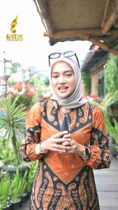 Baju Blouse Batik Wanita Kerja Terbaru Motif Kanza Batik Prabuseno