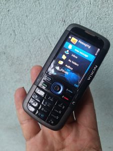 Nokia 5700