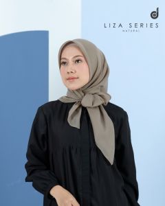HIJAB DEENAY LIZA NATURAL/ABU  TUA JAHIT TEPI BORDIR DAN PIN PLAT D DALAM SATU HIJAB VOAL ULTRAFINE JILBAWANITACANTIK