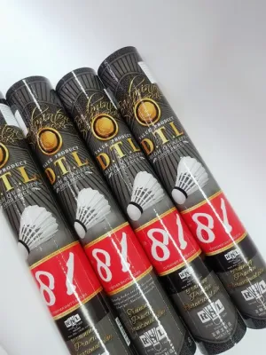 ลูกแบดมินตัน RSL DTL 81 ของนกแก้ว