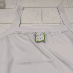 Kaos Dalam Wanita Renda & Tanktop Putih Kamisol Set Isi 3 Pcs