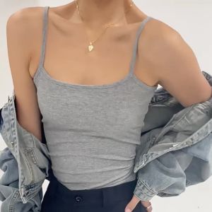 Bán Chạy Nhất Trên Douyin Cơ Sở áo ba lỗ Nhỏ Áo trượt Bộ đồ nữ Bên Trong Bìa Supernumerary Vú Chủ Đề Mùa Xuân Mùa Thu Và Mùa Hè Có Thể được Áo Khoác