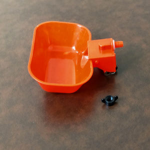 Máng uống nước tự động cho gà ngan vịt loại máng đại dùng gắn xô sơn hoặc ống 21mm